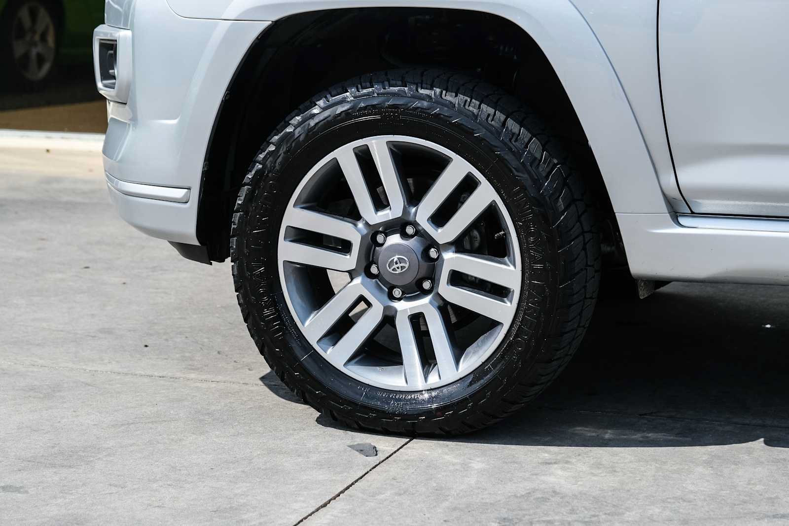 Used 2022 Toyota 4Runner TRD Sport AWD/4WD image 19