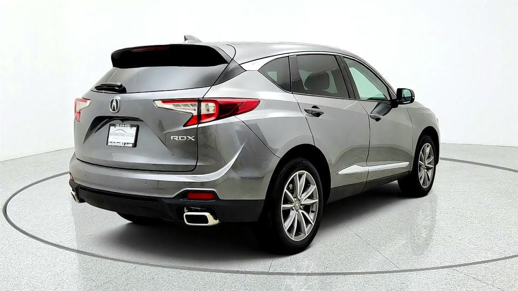 Used 2023 Acura RDX w/ Technology Package FWD image 5