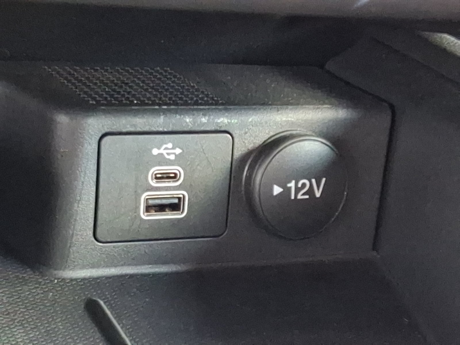 Used 2026 Ford Escape ST-Line AWD/4WD image 25