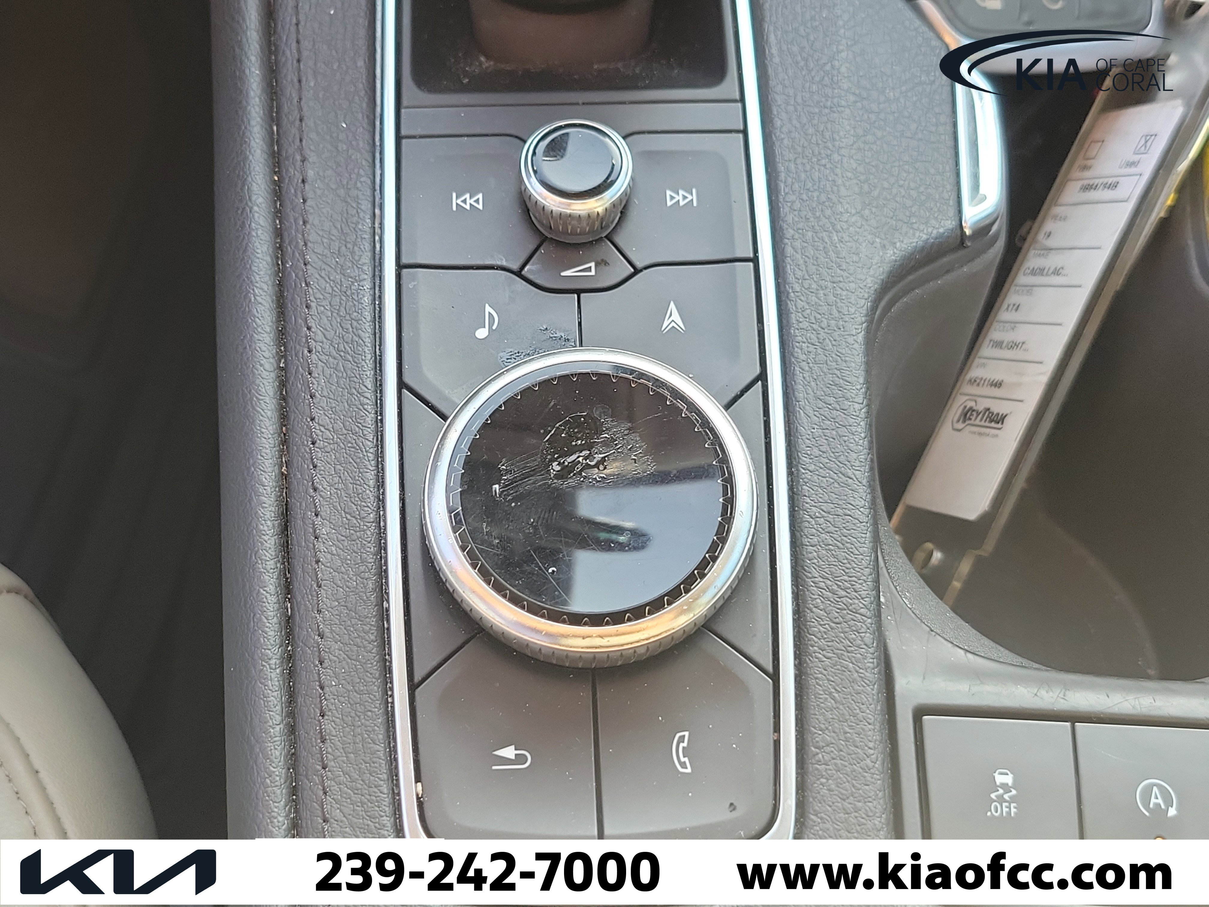 Used 2019 Cadillac XT4 Premium Luxury FWD image 30