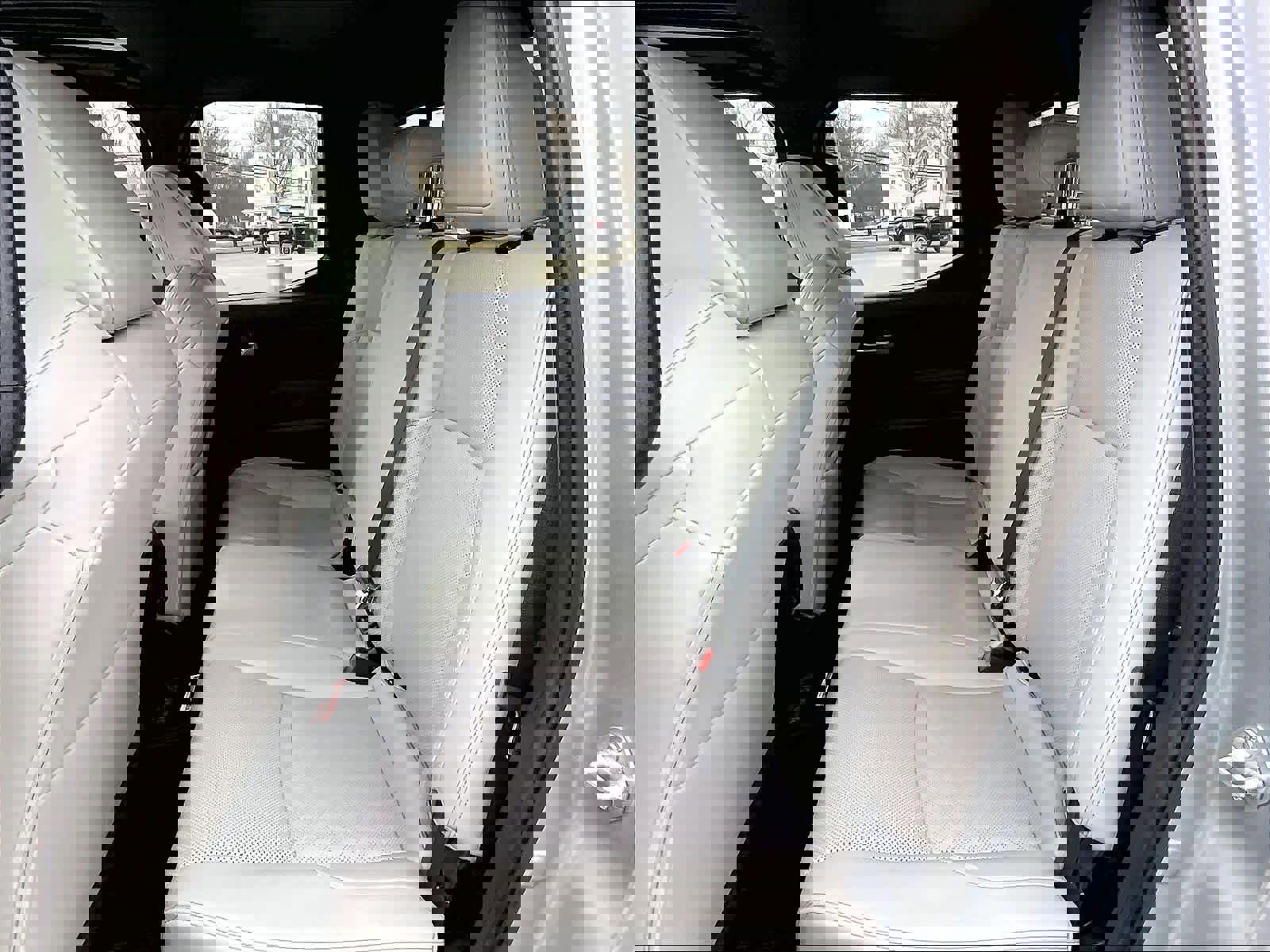 Used 2024 Toyota Tacoma Limited w/ Limited Package (LT) image 15