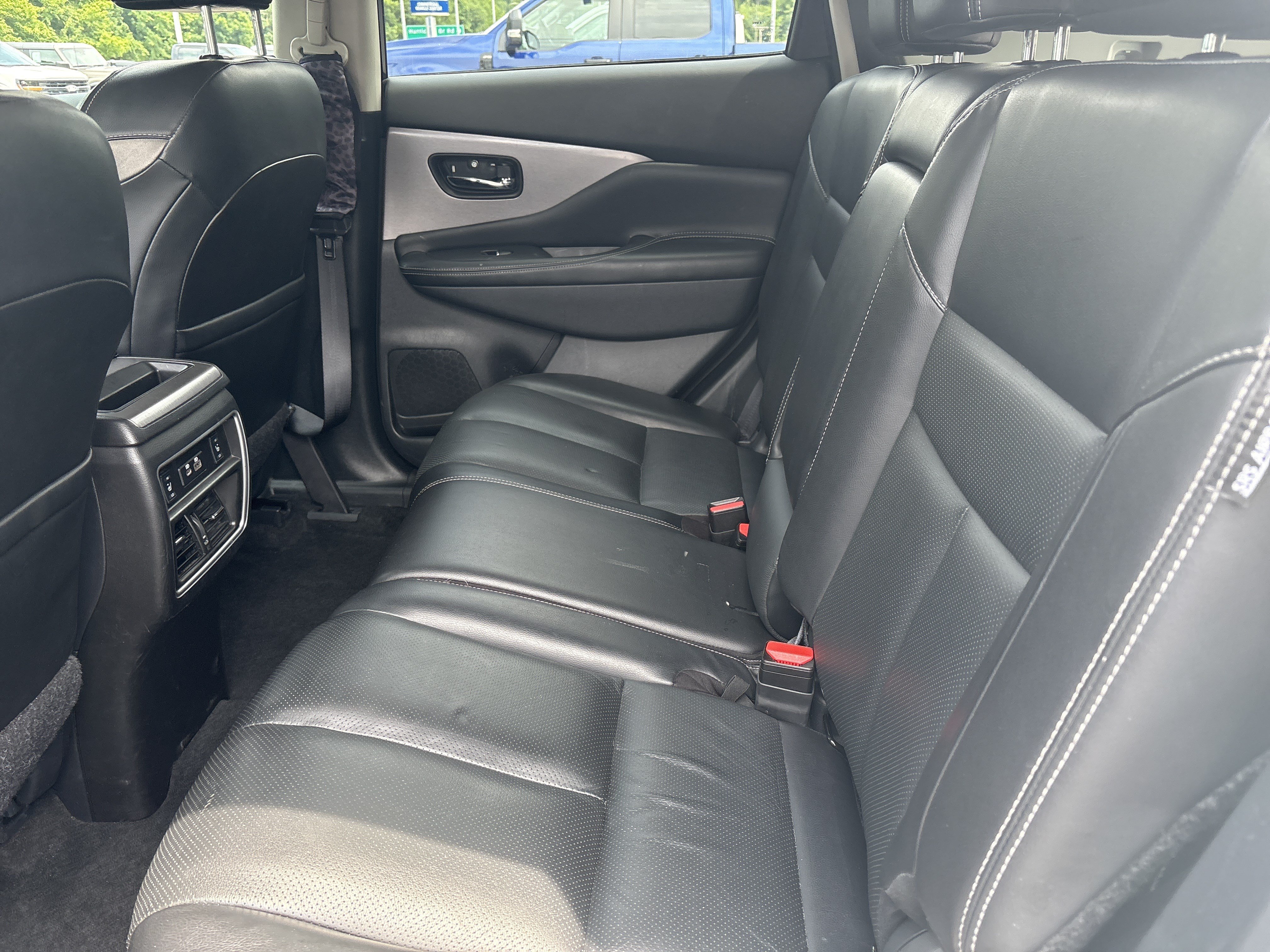 Used 2023 Nissan Murano SL w/ SL Moonroof Package FWD image 11