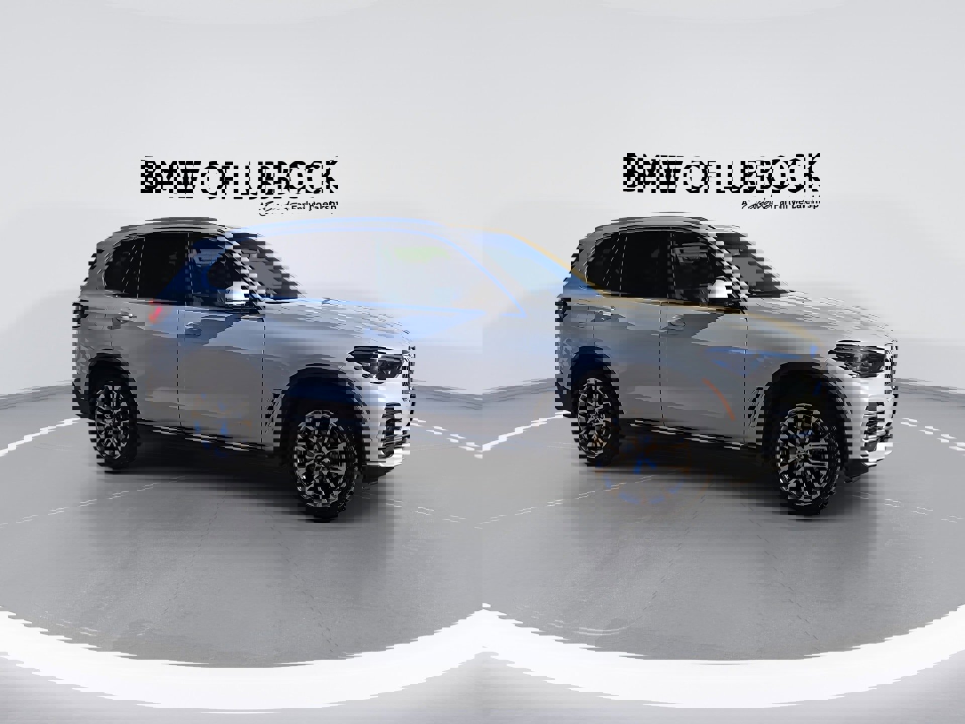 Used 2023 BMW X5 xDrive40i w/ Premium Package image 9