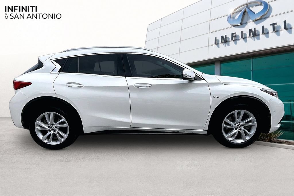 Used 2018 INFINITI QX30 Premium w/ Navigation Package FWD image 46