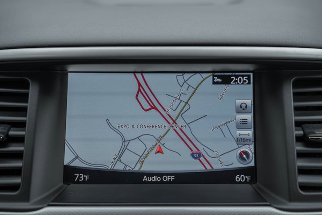 Used 2019 Nissan Pathfinder SL image 22