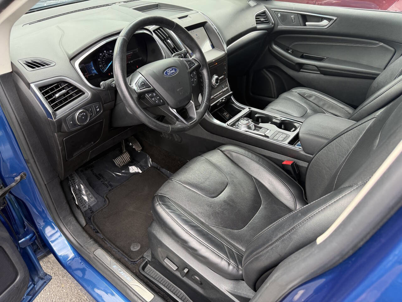 Used 2020 Ford Edge Titanium w/ Equipment Group 301A image 8