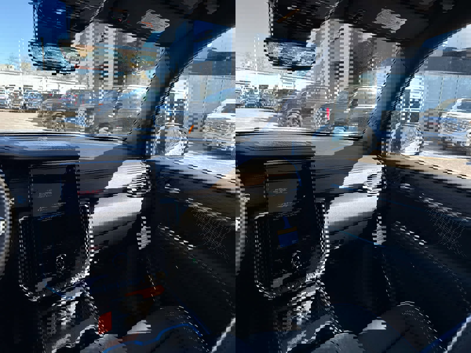 New 2026 GMC Acadia Denali w/ Super Cruise Package image 16