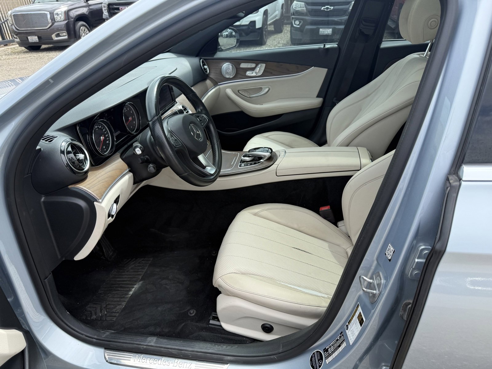 Used 2018 Mercedes-Benz E 300 image 14
