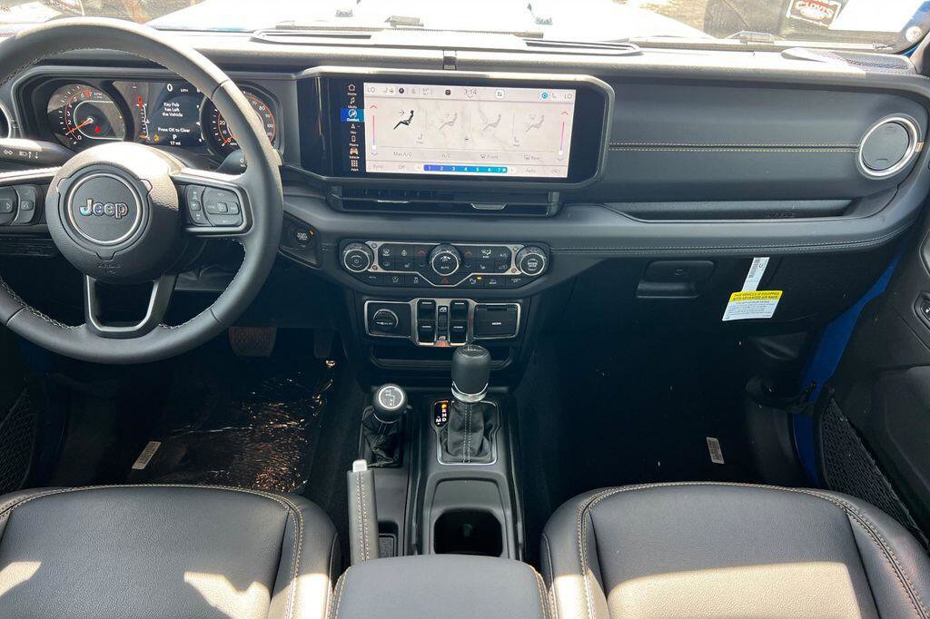 New 2026 Jeep Gladiator Sport AWD/4WD image 13