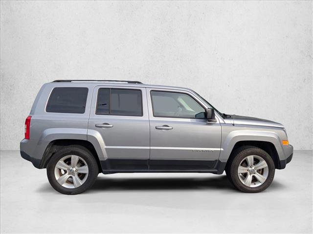 Used 2017 Jeep Patriot Sport w/ Power Value Group AWD/4WD video 4