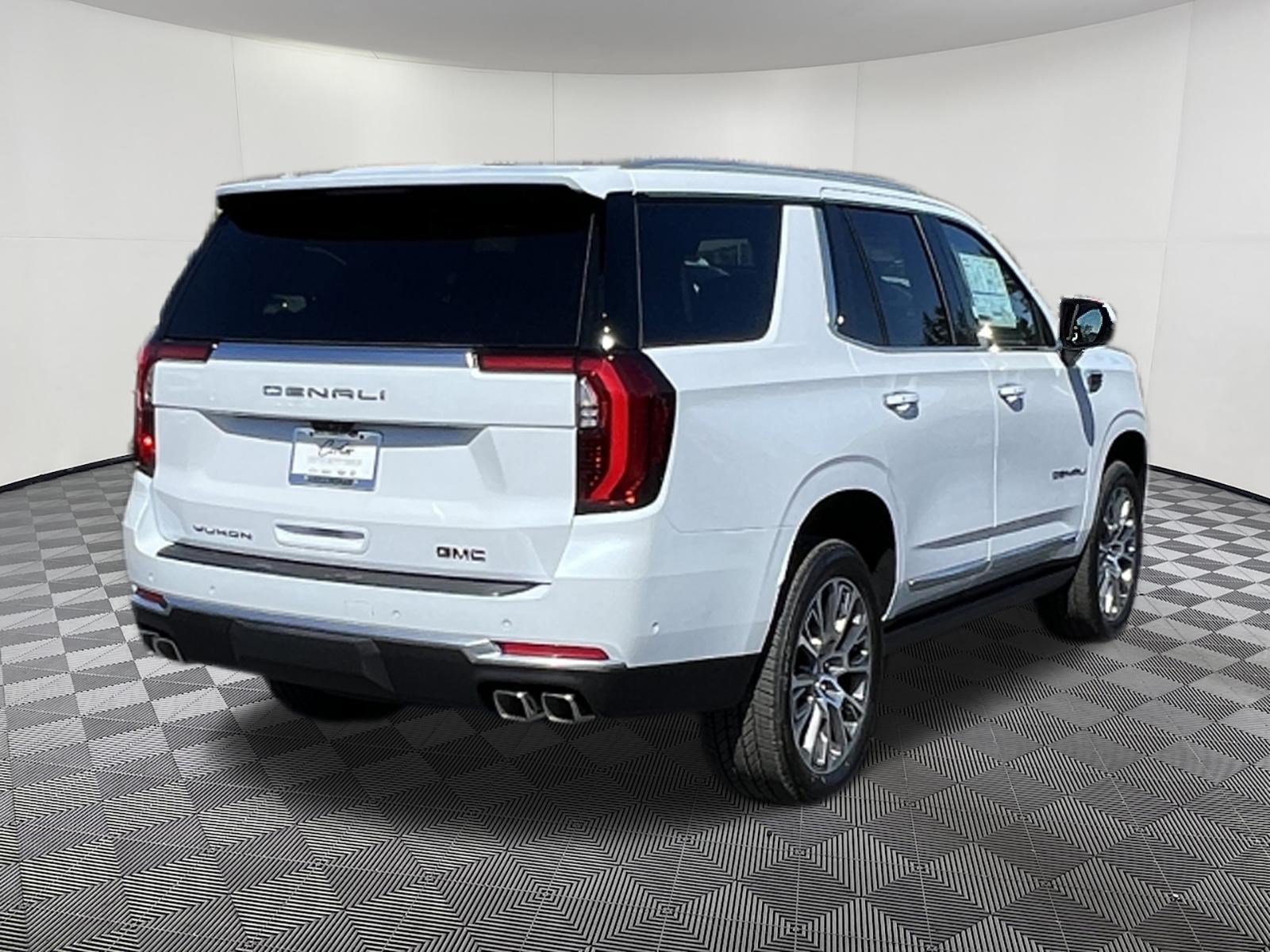 New 2026 GMC Yukon Denali w/ Denali Reserve Package AWD/4WD image 6