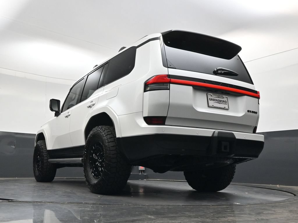 Used 2026 Lexus GX 550 w/ Accessory Package (2T) AWD/4WD image 44