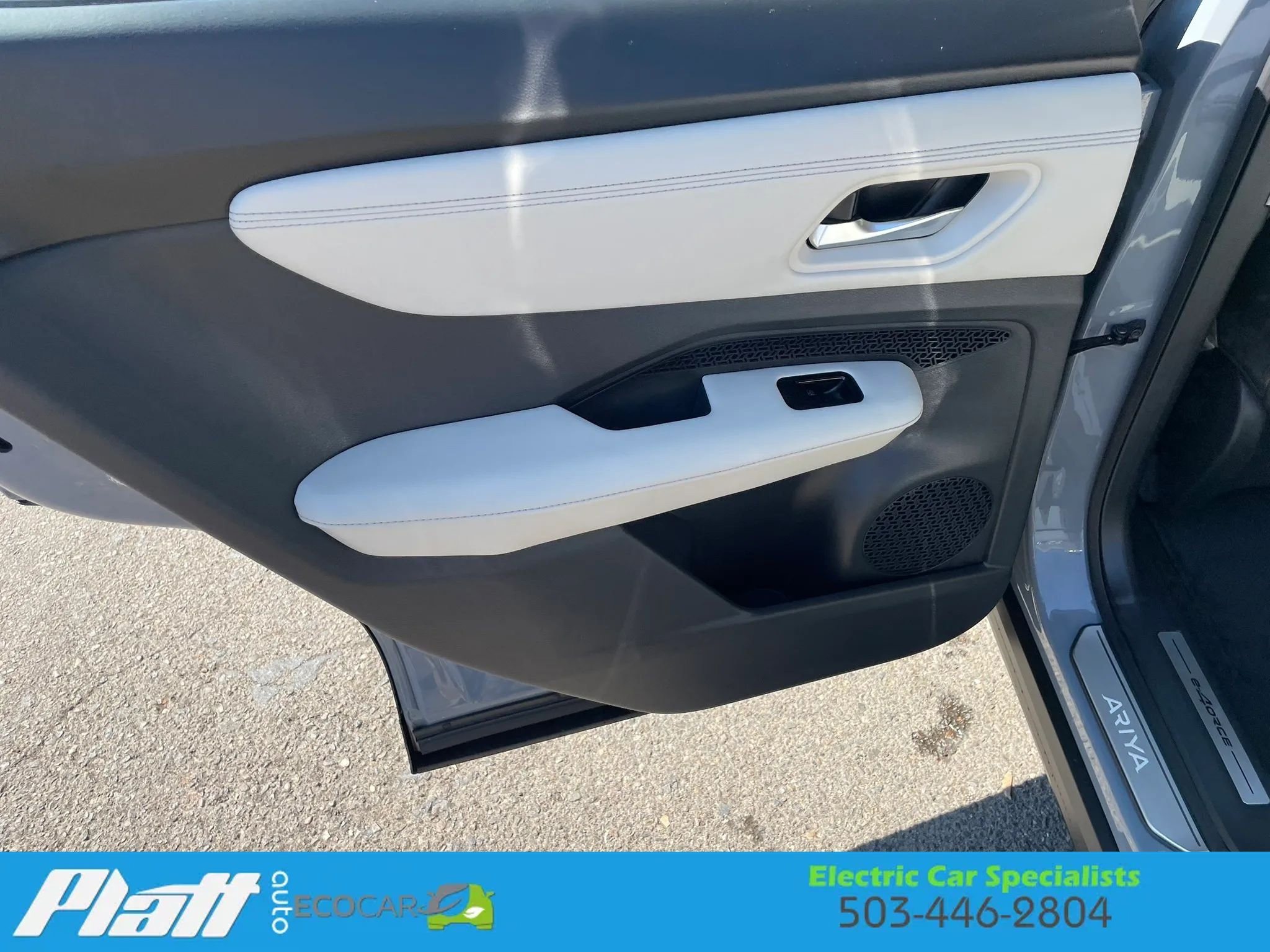 Used 2023 Nissan Ariya AWD image 32