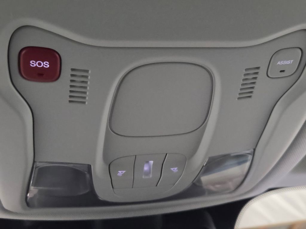 Used 2022 Jeep Renegade Limited image 28