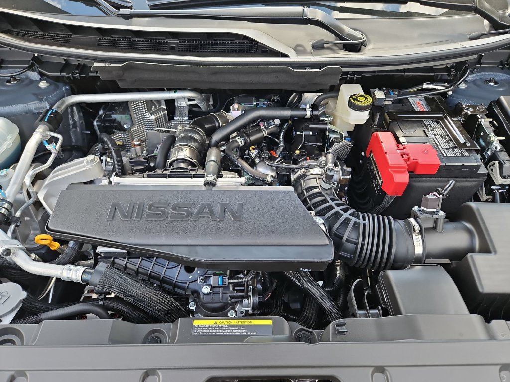 New 2027 Nissan Rogue Dark Armor FWD image 31