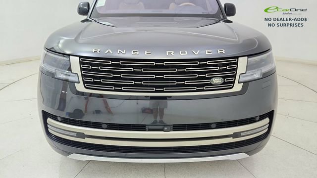 Used 2023 Land Rover Range Rover Long Wheelbase SE image 8