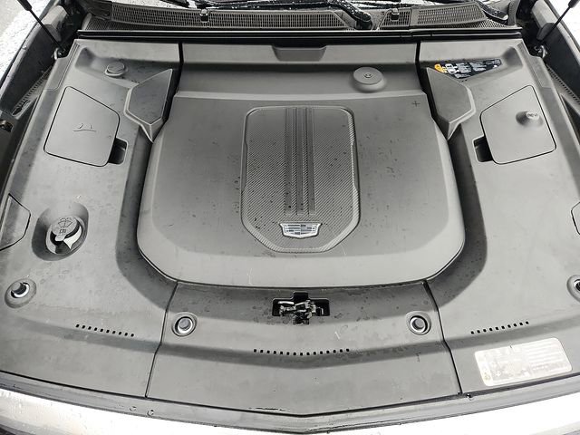 Certified 2024 Cadillac Lyriq Luxury image 28