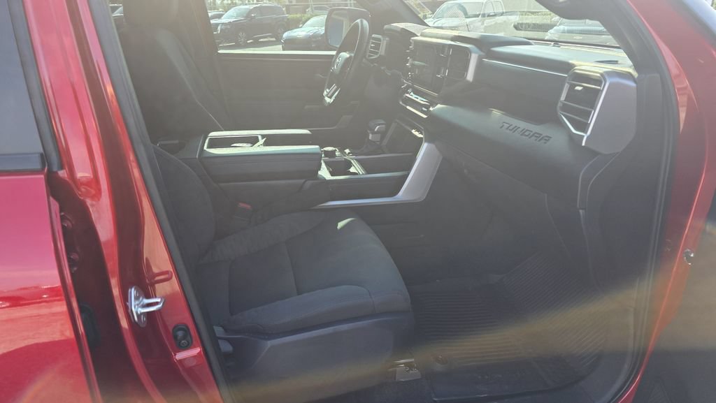 Used 2025 Toyota Tundra SR5 AWD/4WD image 6