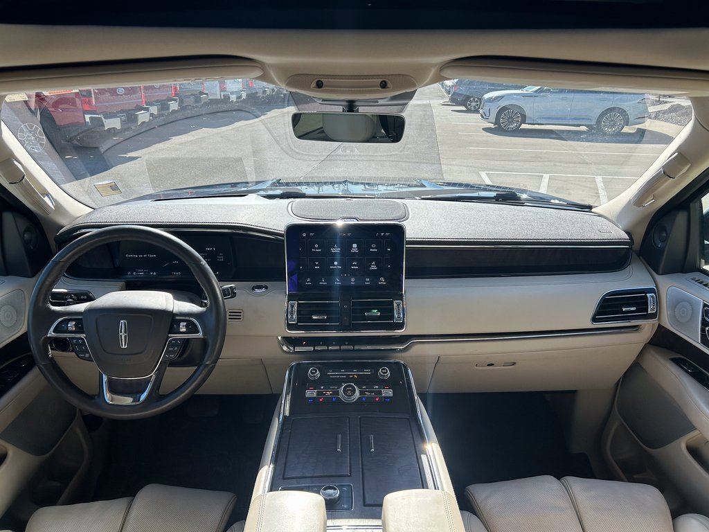 Used 2020 Lincoln Navigator Reserve w/ Luxury Package image 35