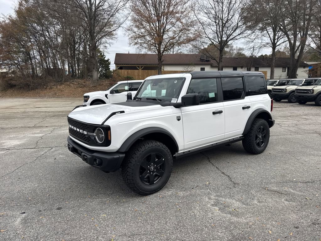 New 2025 Ford Bronco Big Bend w/ Black Diamond Package image 3