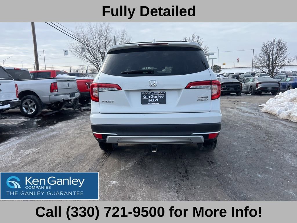 Used 2021 Honda Pilot Touring image 11