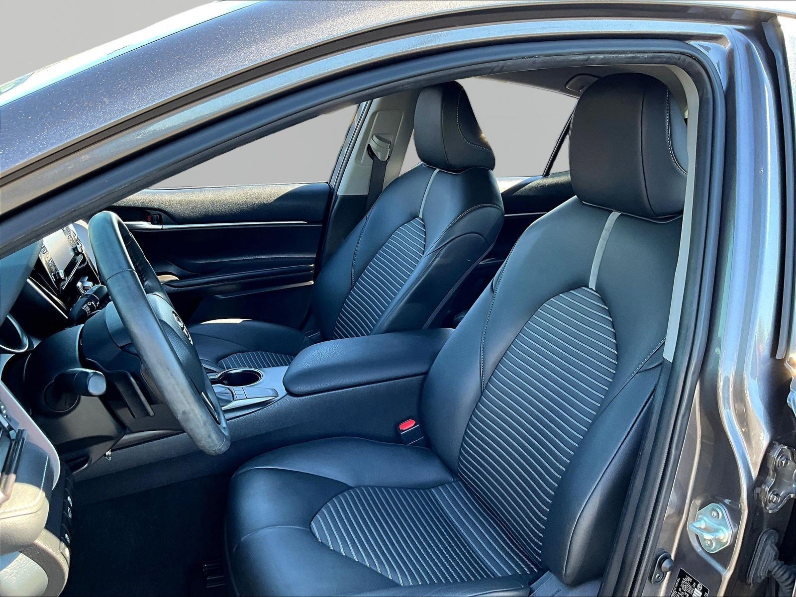 Used 2023 Toyota Camry SE FWD image 20