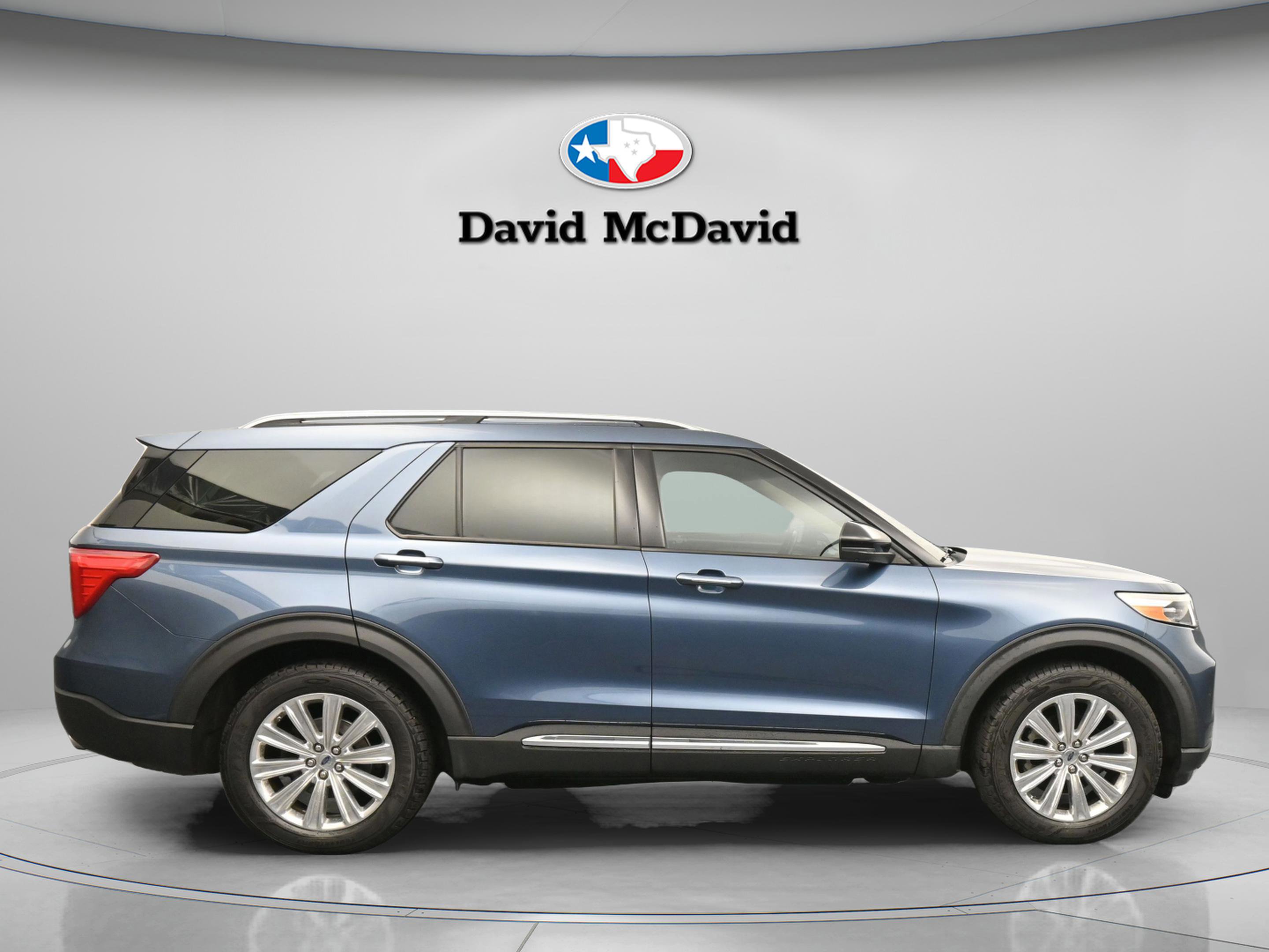 Used 2020 Ford Explorer Limited w/ Class III Trailer Tow Package AWD/4WD image 9