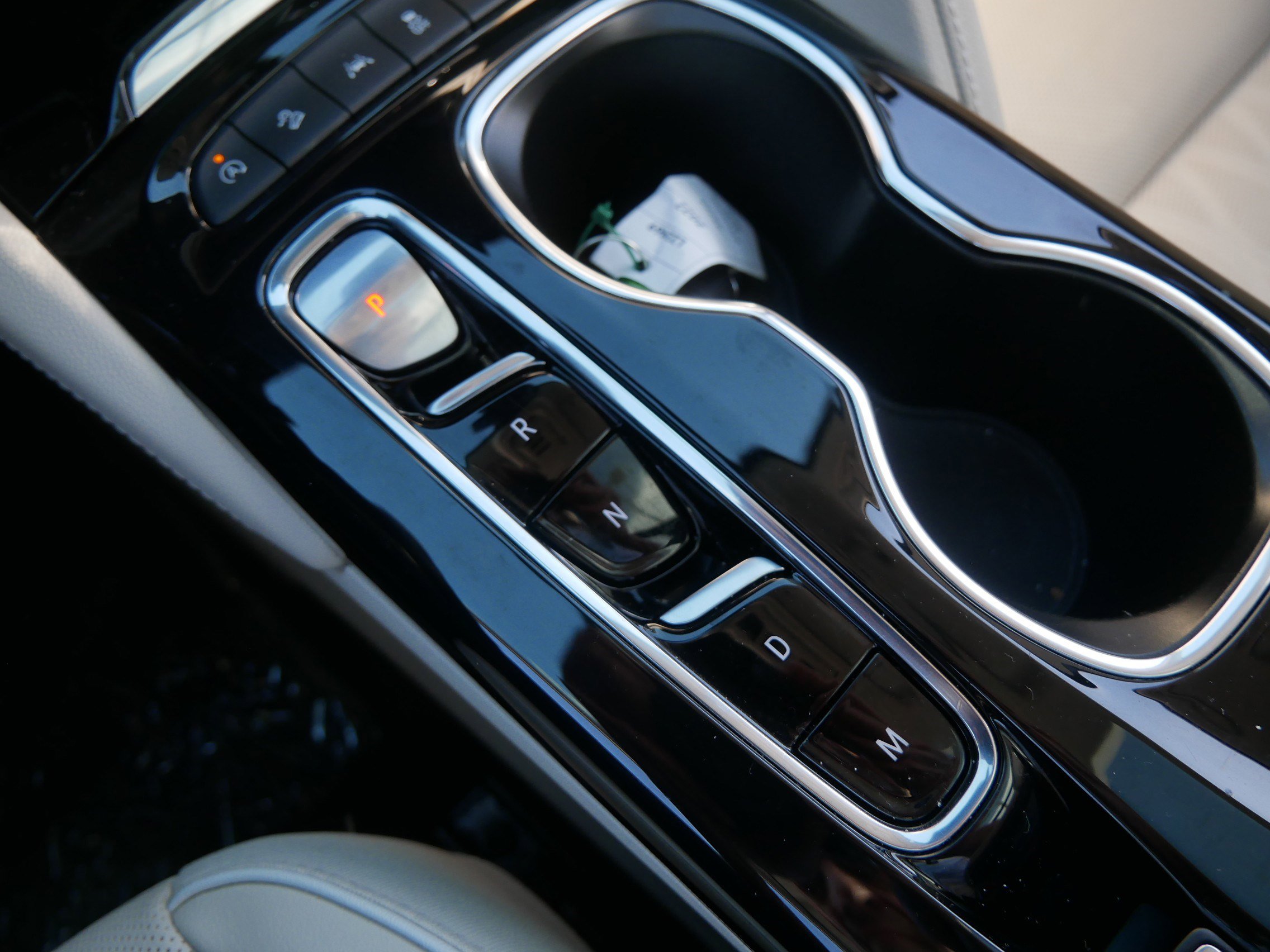 Used 2022 Buick Envision Avenir w/ Technology Package II image 24