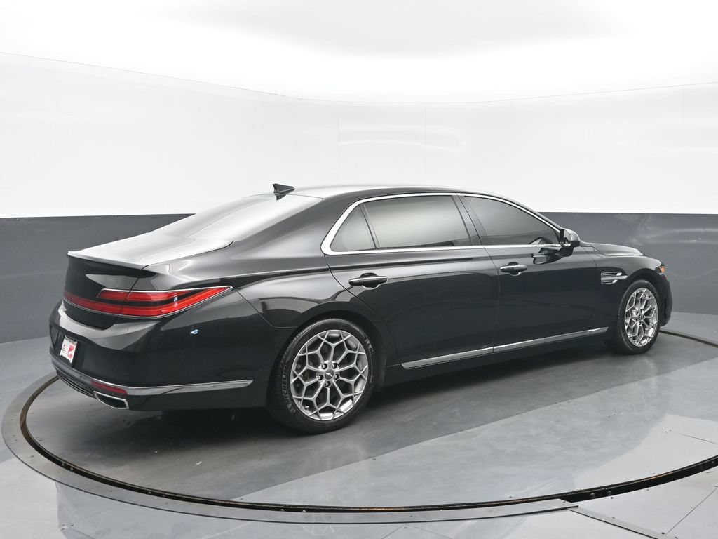 Used 2022 Genesis G90 5.0 Ultimate AWD/4WD image 3