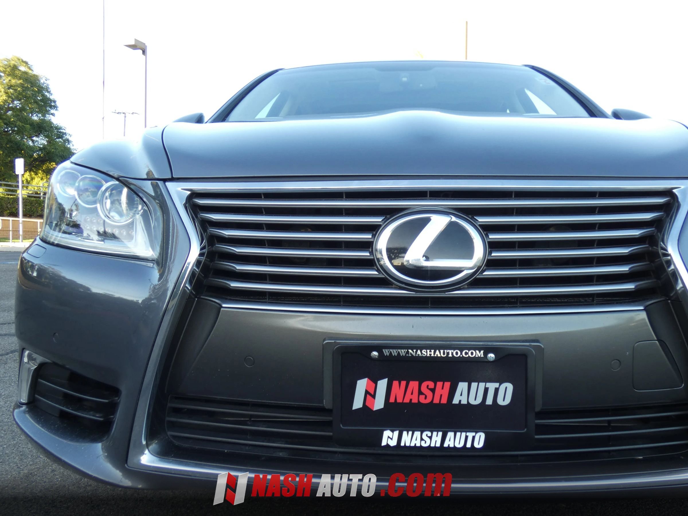 Used 2013 Lexus LS 460 w/ Ultra Luxury Pkg RWD image 19