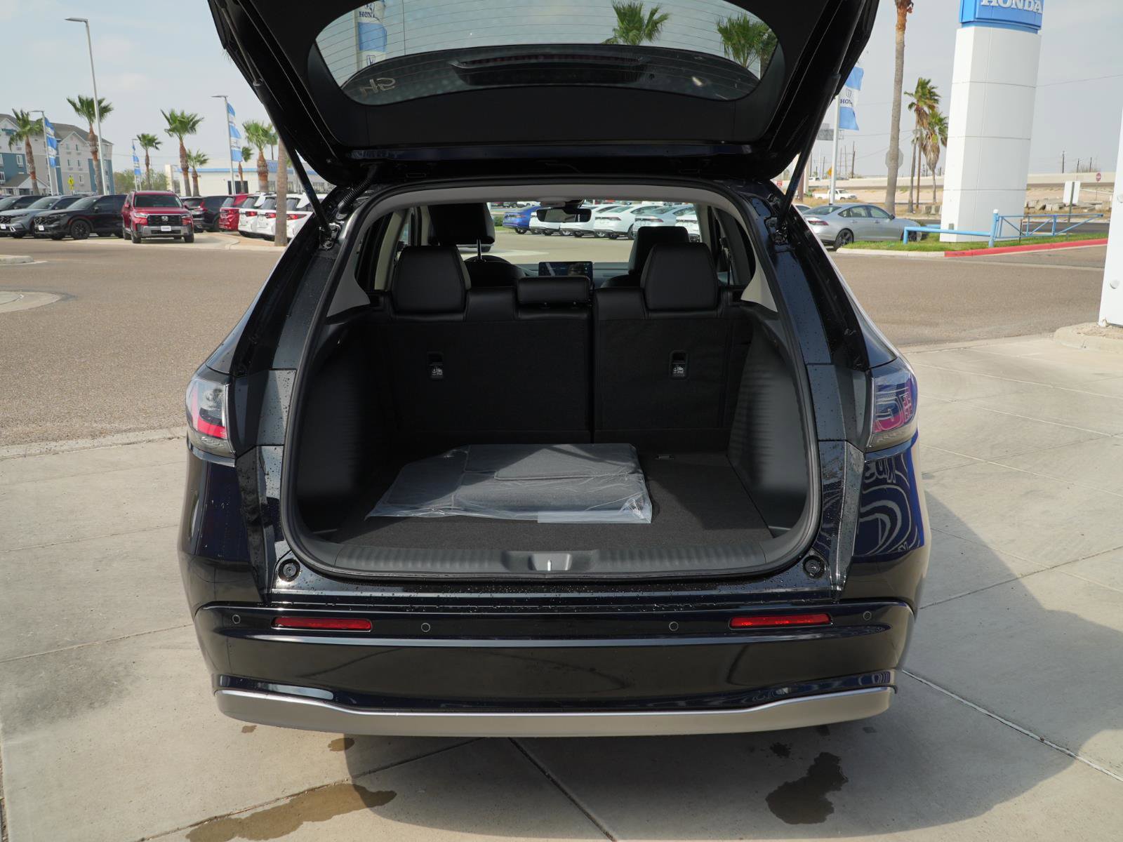 New 2026 Honda HR-V EX-L image 7