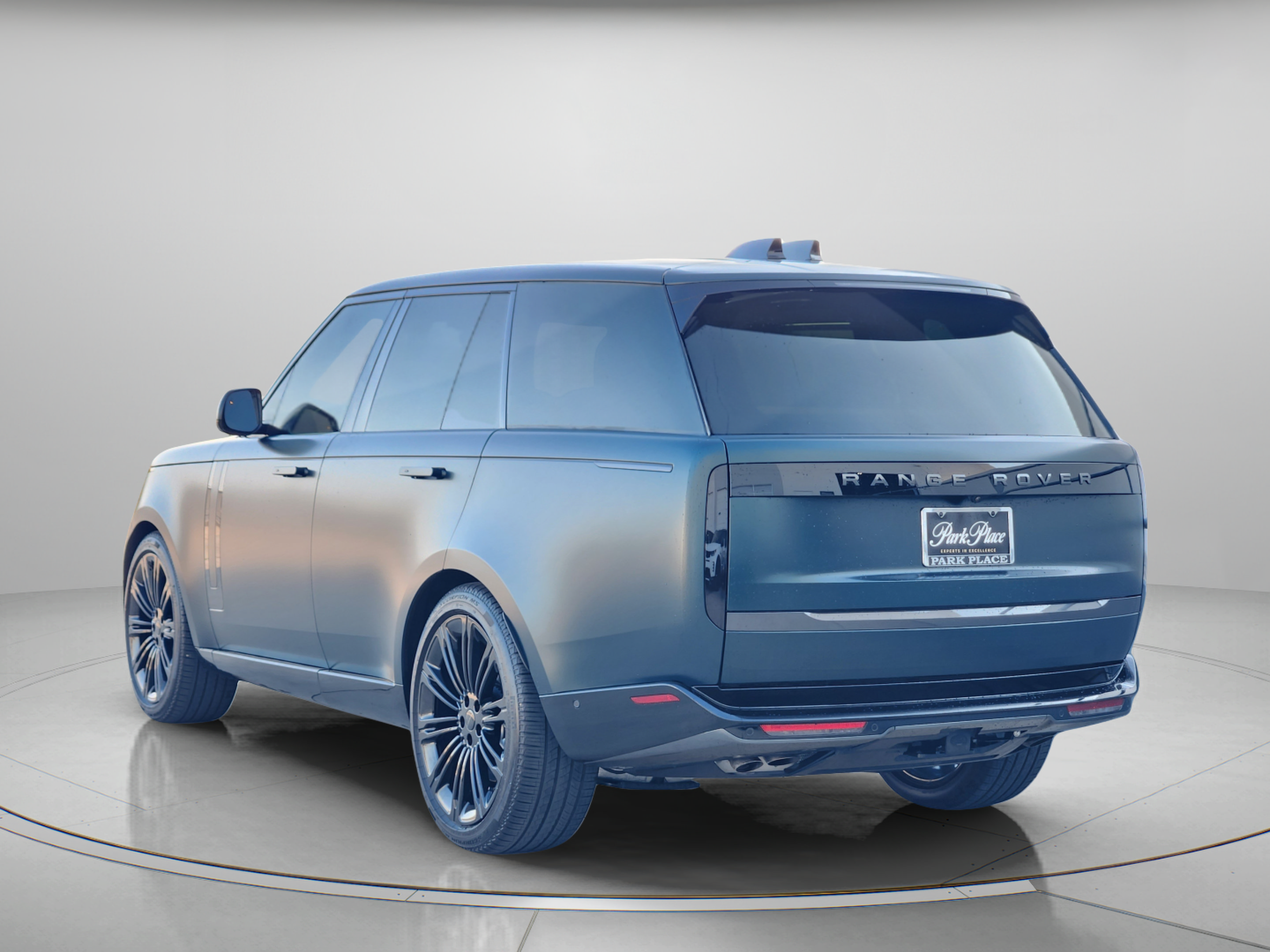 Certified 2026 Land Rover Range Rover SE AWD/4WD image 3
