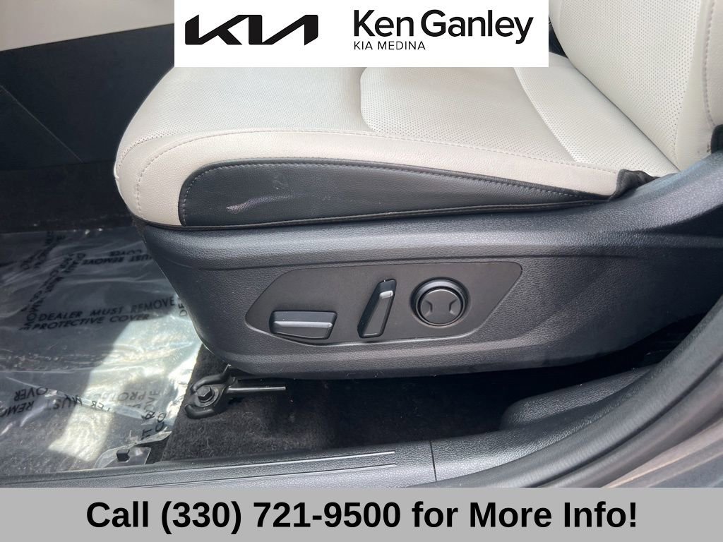 Certified 2023 Kia Sportage EX image 29