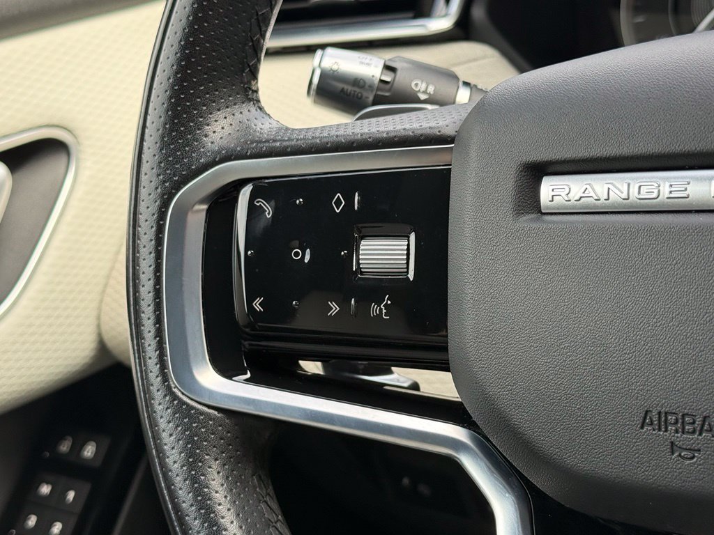 Certified 2021 Land Rover Range Rover Velar R-Dynamic S AWD/4WD image 20
