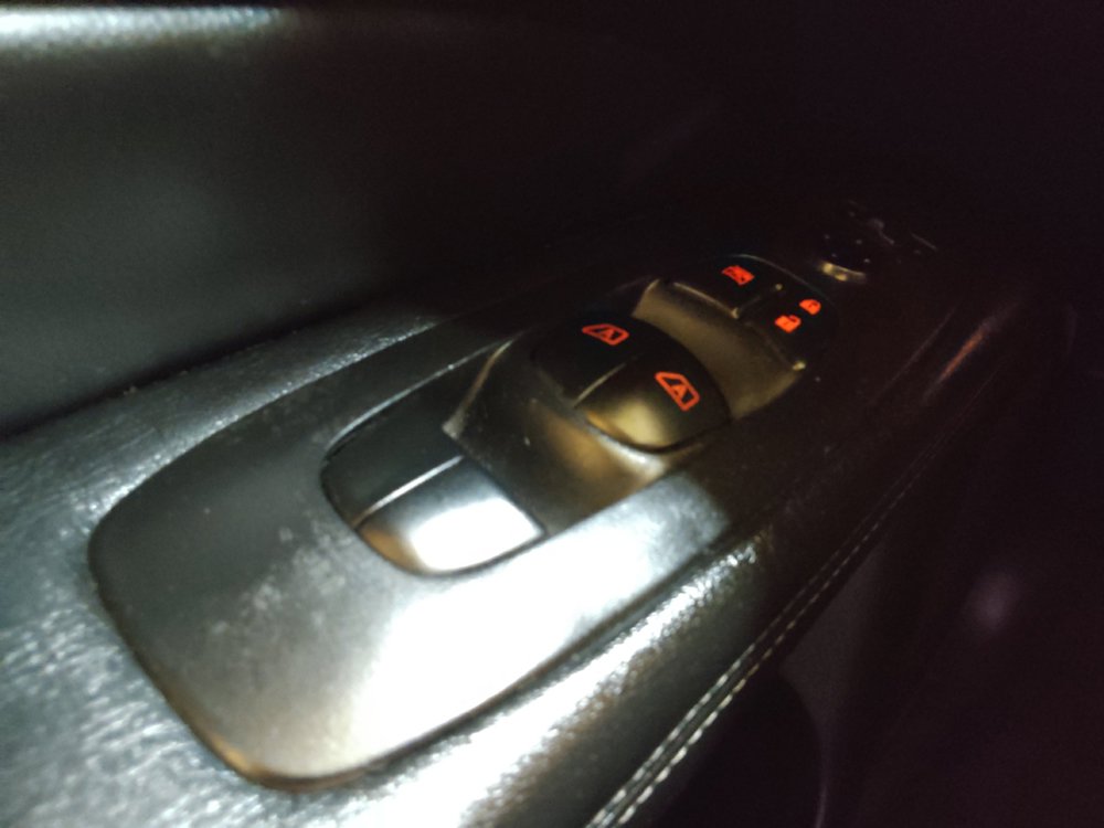 Used 2019 Nissan Pathfinder SV AWD/4WD image 27