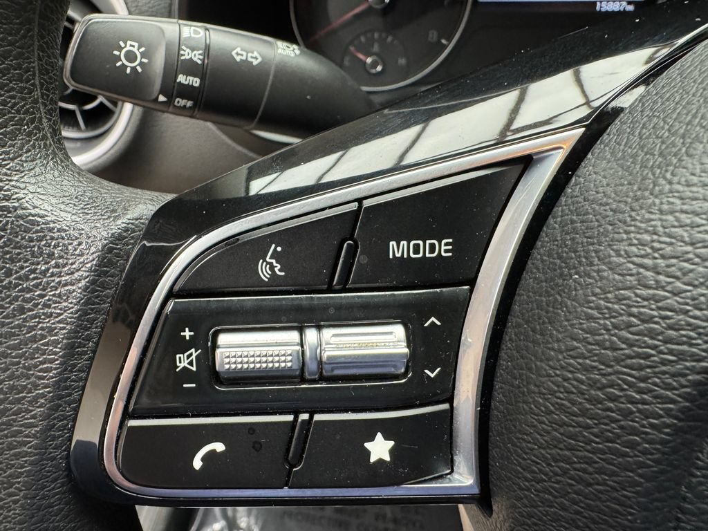 Used 2023 Kia Forte LXS w/ LXS Technology Package FWD image 14