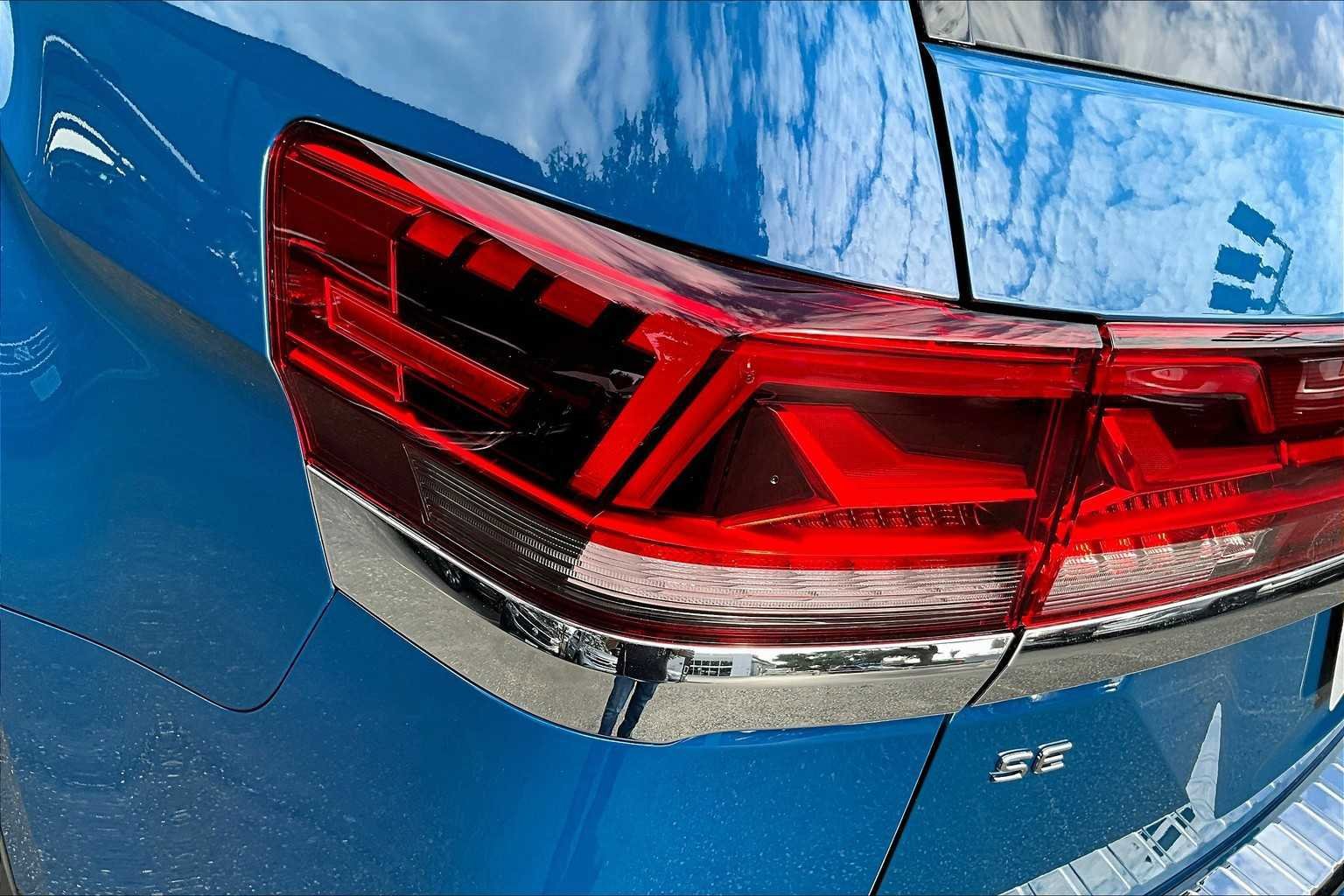 New 2026 Volkswagen Atlas SE FWD image 14