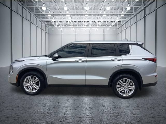 Used 2022 Mitsubishi Outlander ES FWD image 40