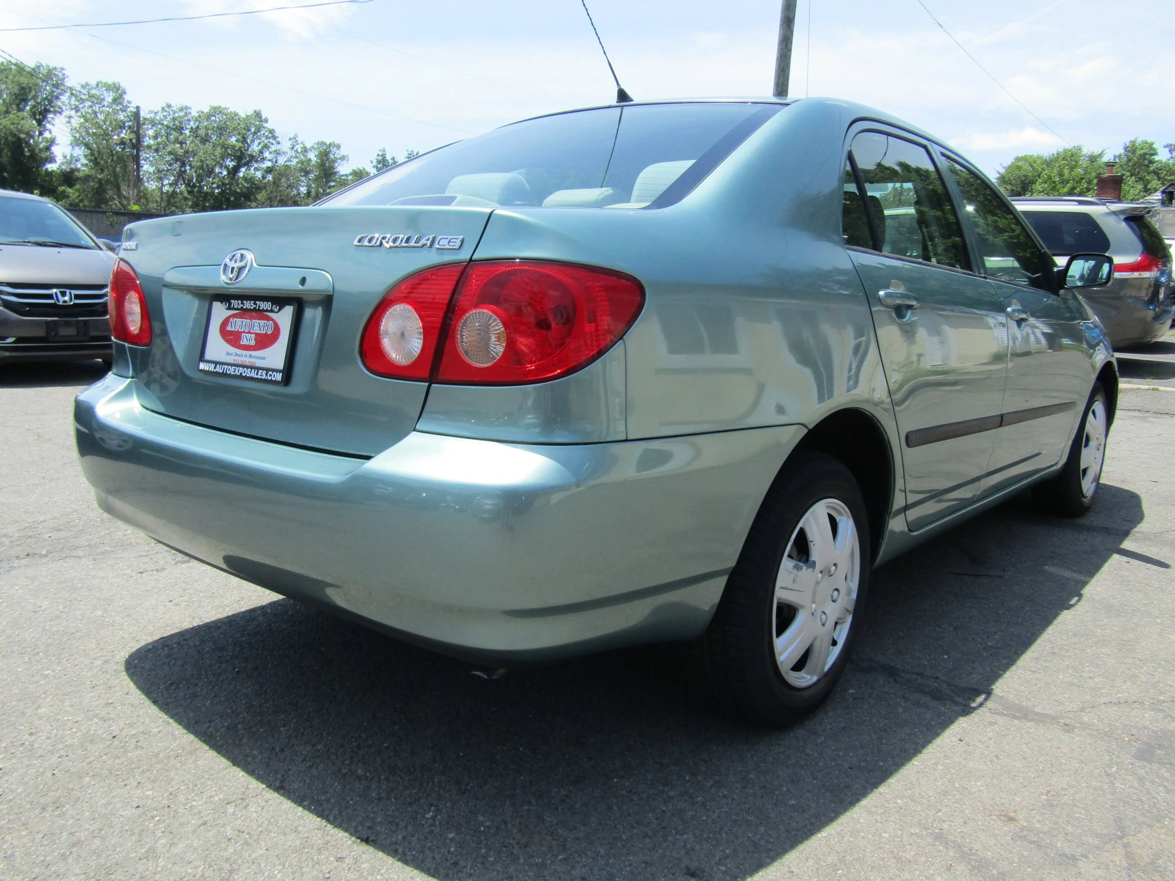 Used 2005 Toyota Corolla CE FWD image 6