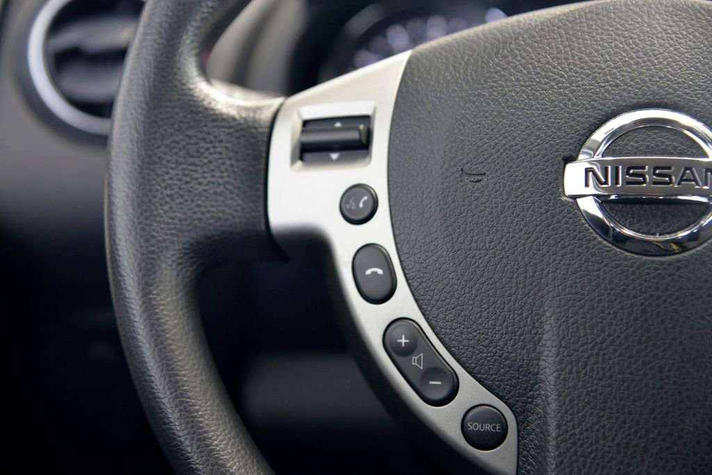Used 2012 Nissan Rogue SV AWD/4WD image 22