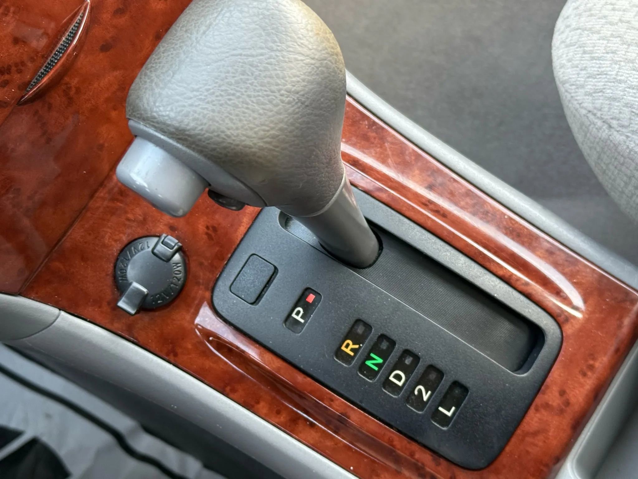 Used 2003 Toyota Corolla LE image 32