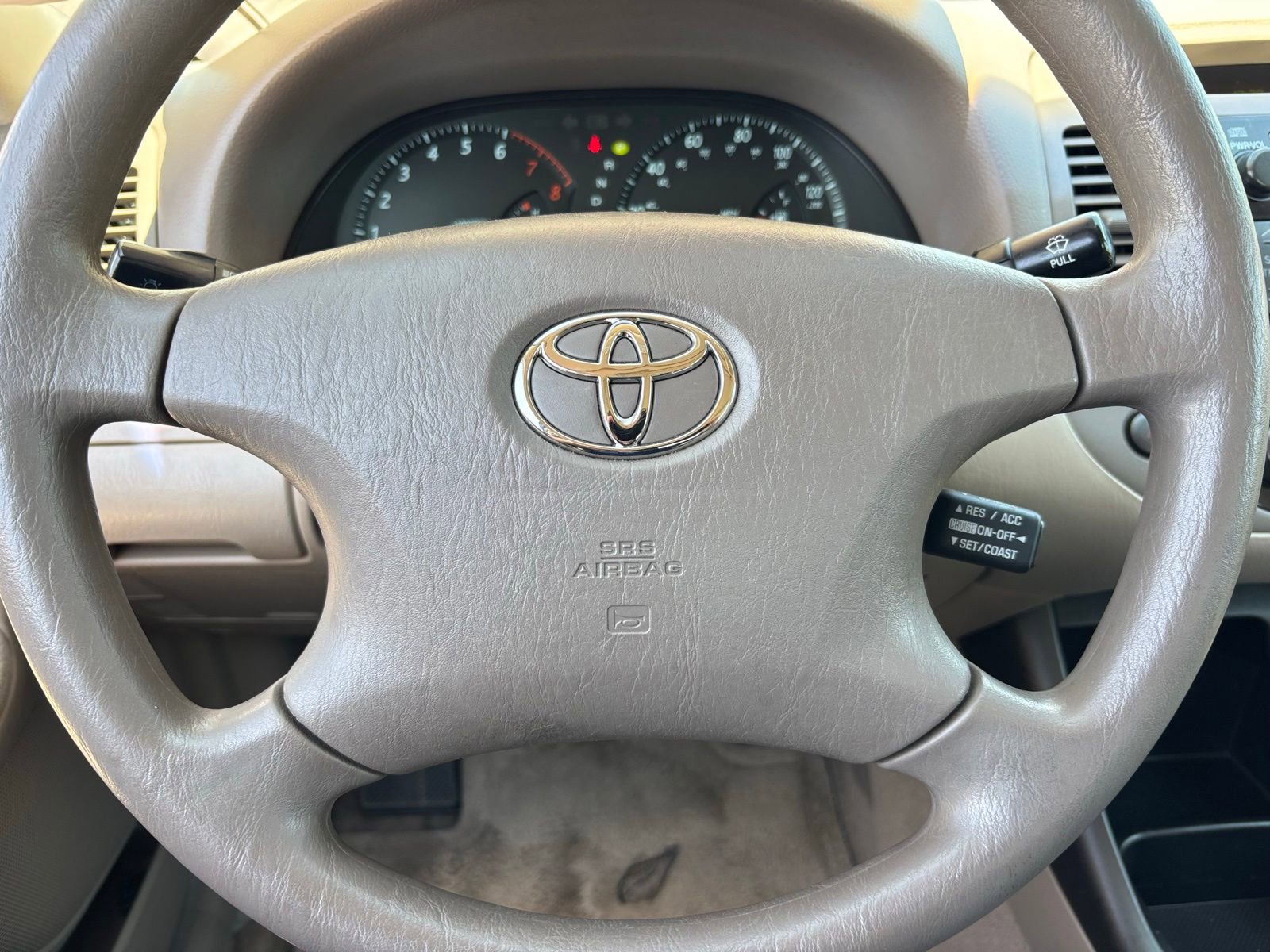 Used 2004 Toyota Camry LE FWD image 24