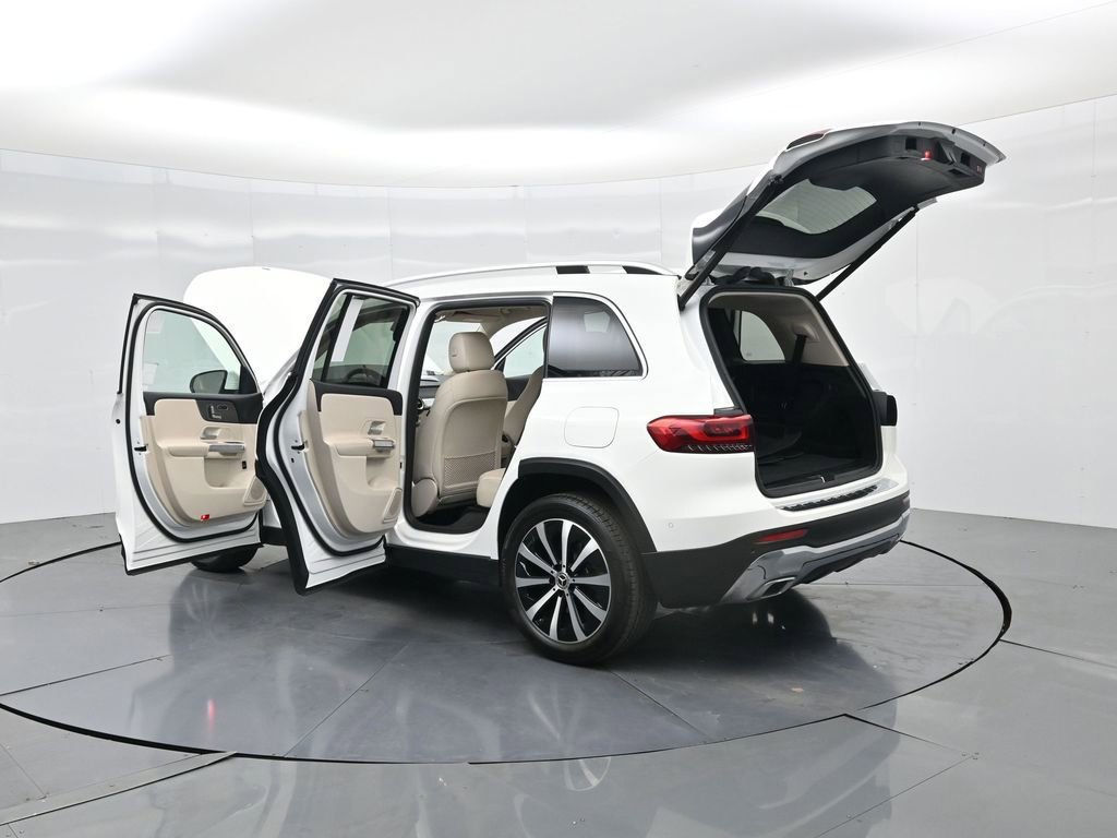 Used 2022 Mercedes-Benz GLB 250 image 26