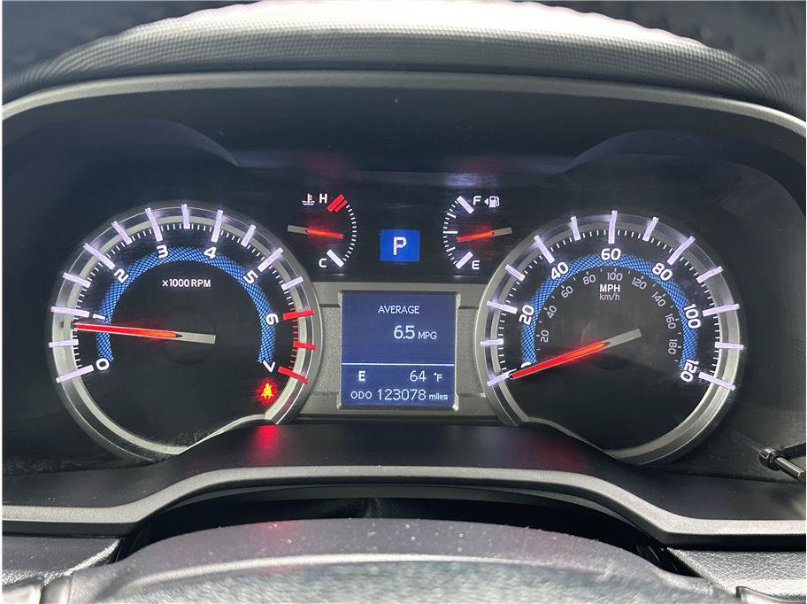 Used 2018 Toyota 4Runner TRD Off-Road AWD/4WD image 21