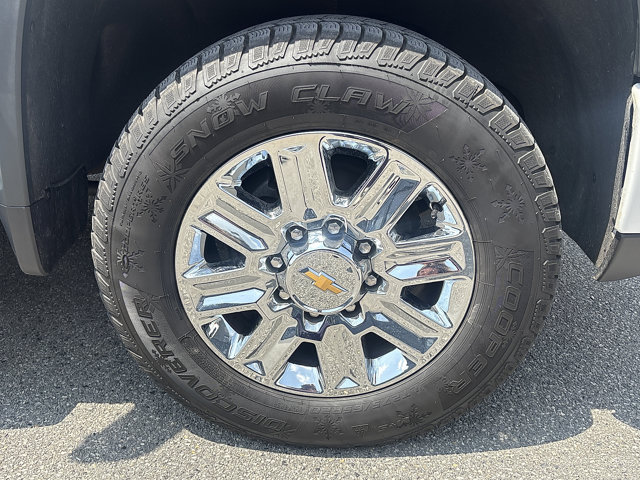 Used 2024 Chevrolet Silverado 2500 High Country w/ High Country Premium Package AWD/4WD image 31