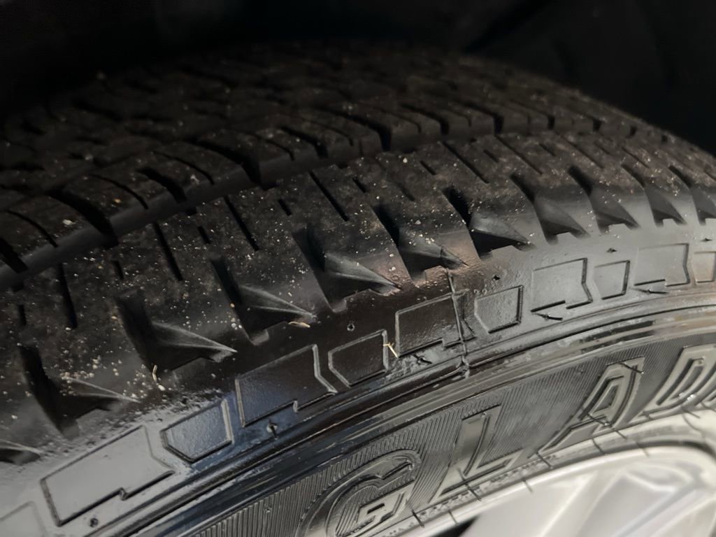 Used 2025 Honda CR-V EX-L image 42