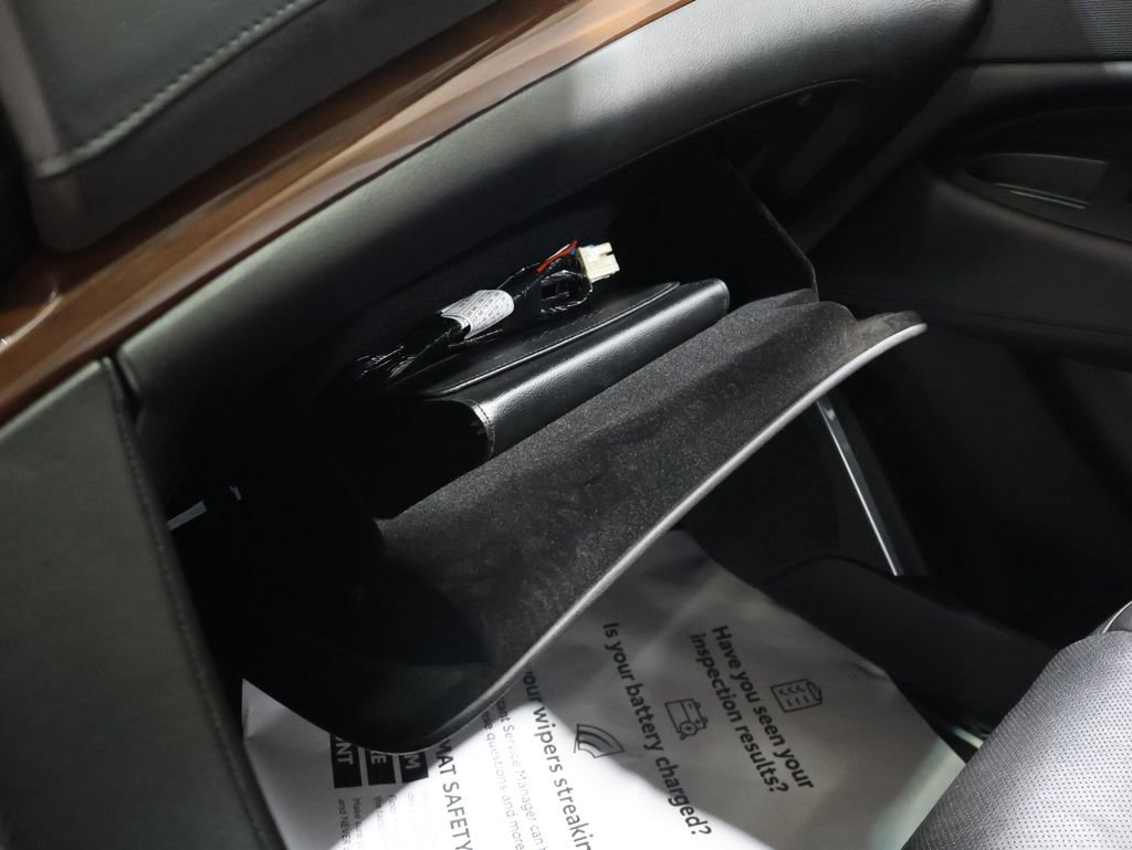 Used 2016 Cadillac Escalade Luxury image 37