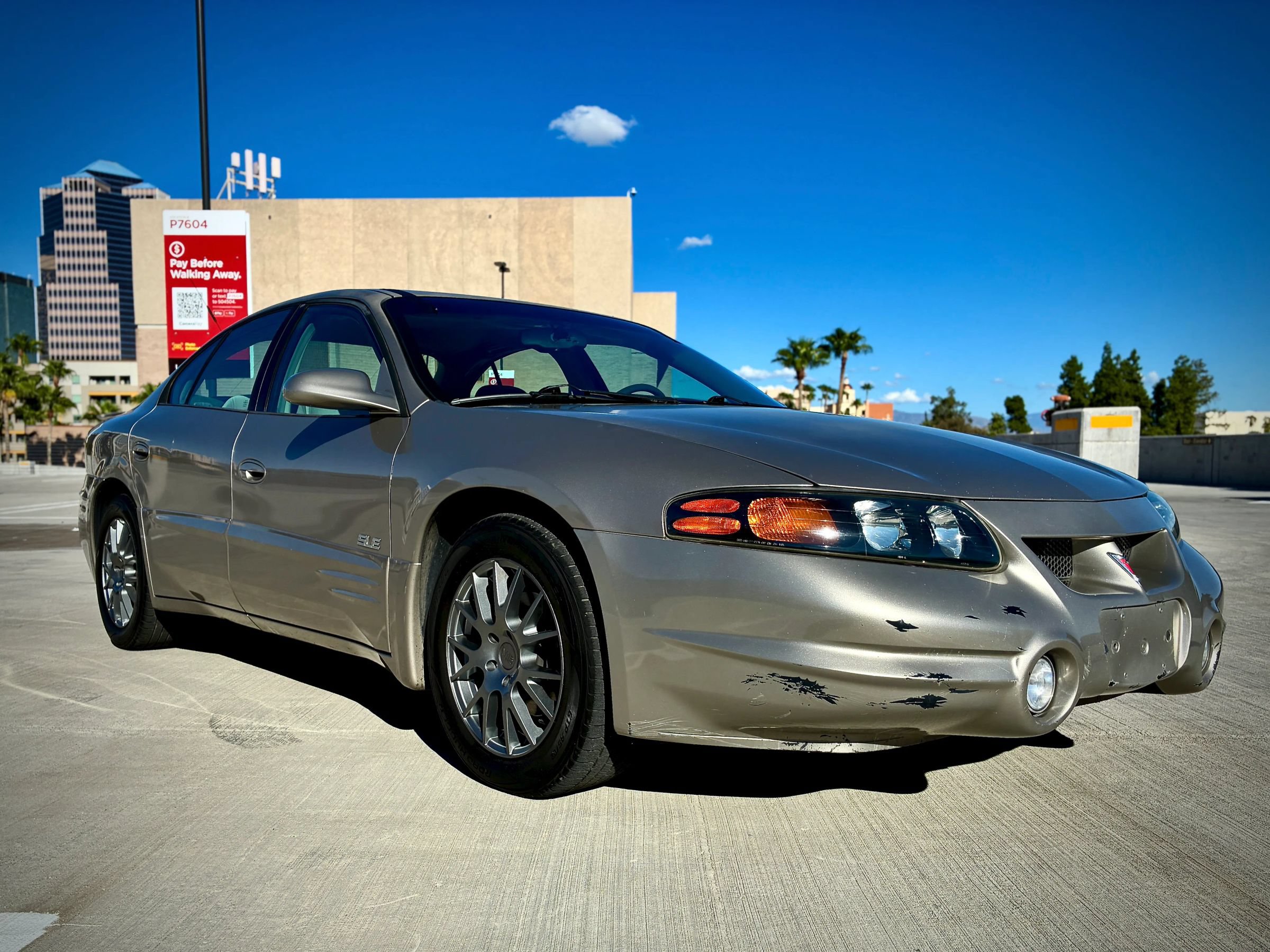 Used 2003 Pontiac Bonneville SLE FWD image 17