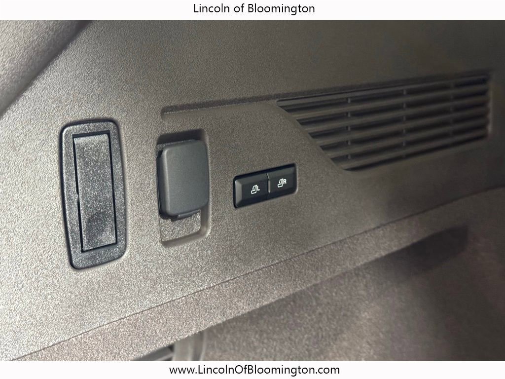 New 2026 Lincoln Nautilus Black Label w/ Jet Appearance Package image 73