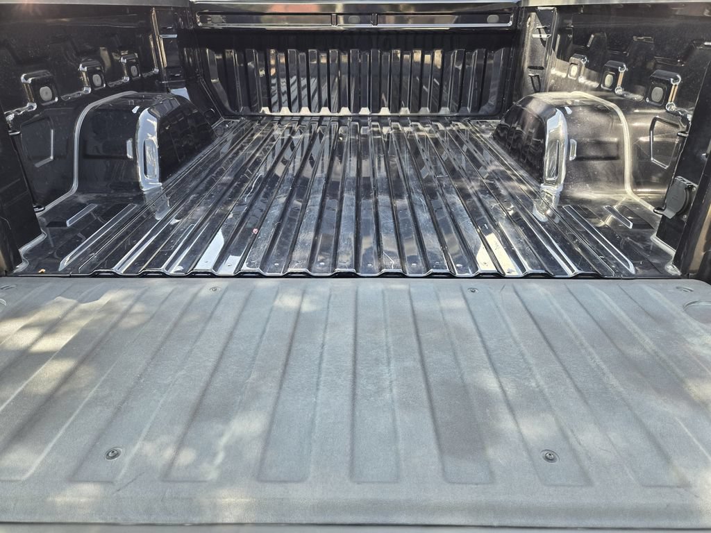 Used 2023 Chevrolet Silverado 1500 Custom AWD/4WD image 26